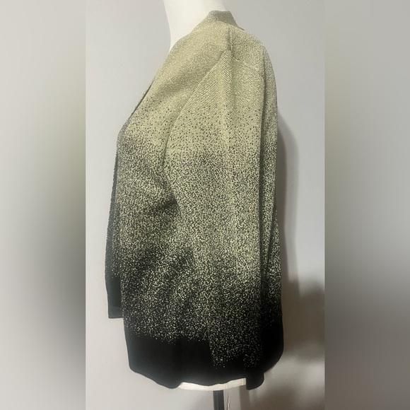 Alfred Dunner Gold/Black Sweater Set in One Piece and Lots of Sparkels!! - Picture 3 of 11